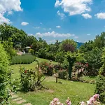 Villa Borgo Paradiso 4&2, Emma