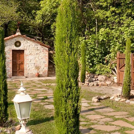 Borgo Paradiso 4&2, Emma Ciciano