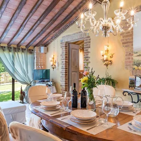 Villa Borgo Paradiso 4&2, Emma Ciciano